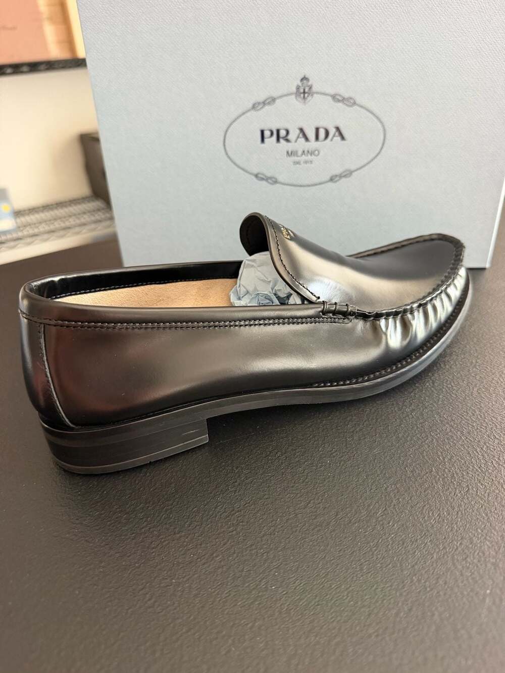 Prada Spazzolato Fumé Black Leather Loafers Size41 Gold Logo Retail $1,200 - Picture 4 of 7